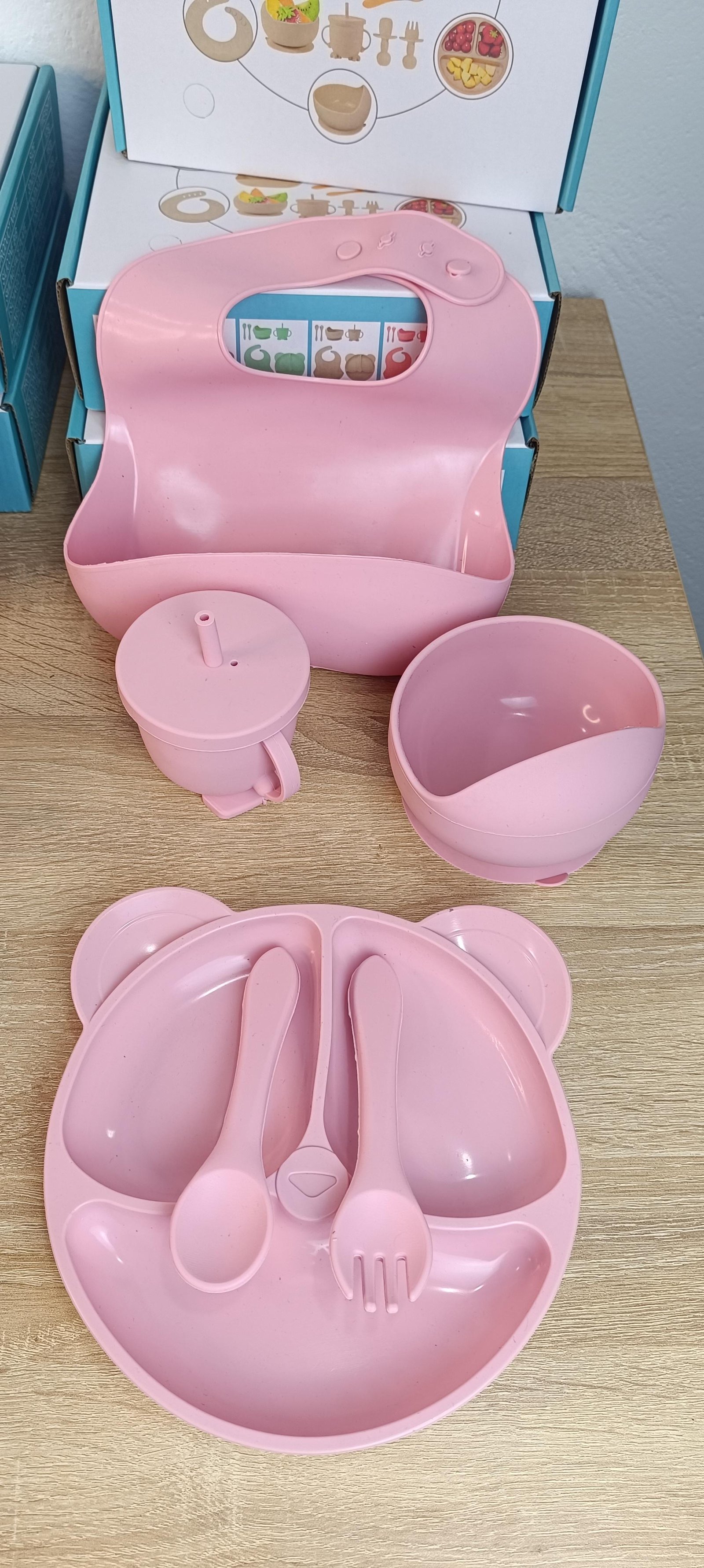 طقم السيليكون للأطفال