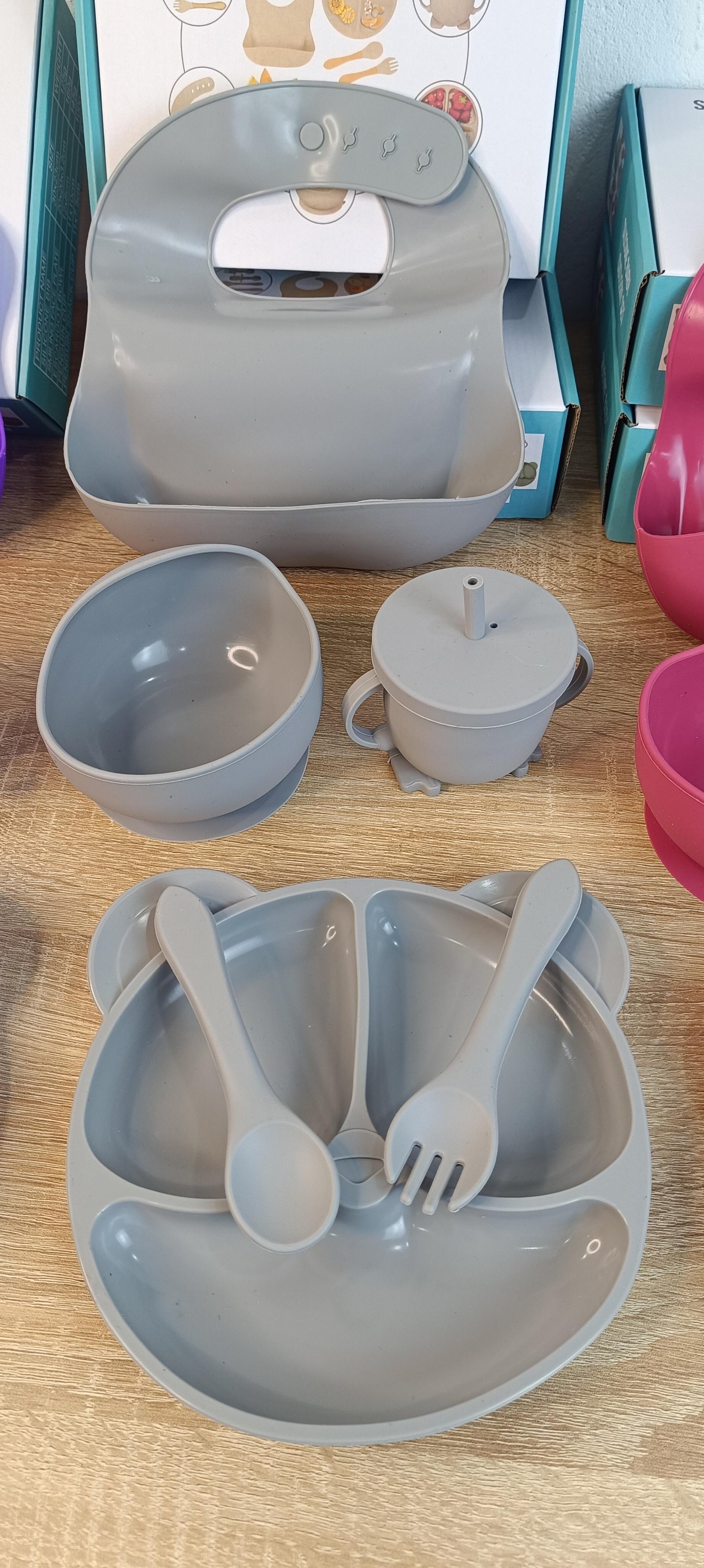 طقم السيليكون للأطفال